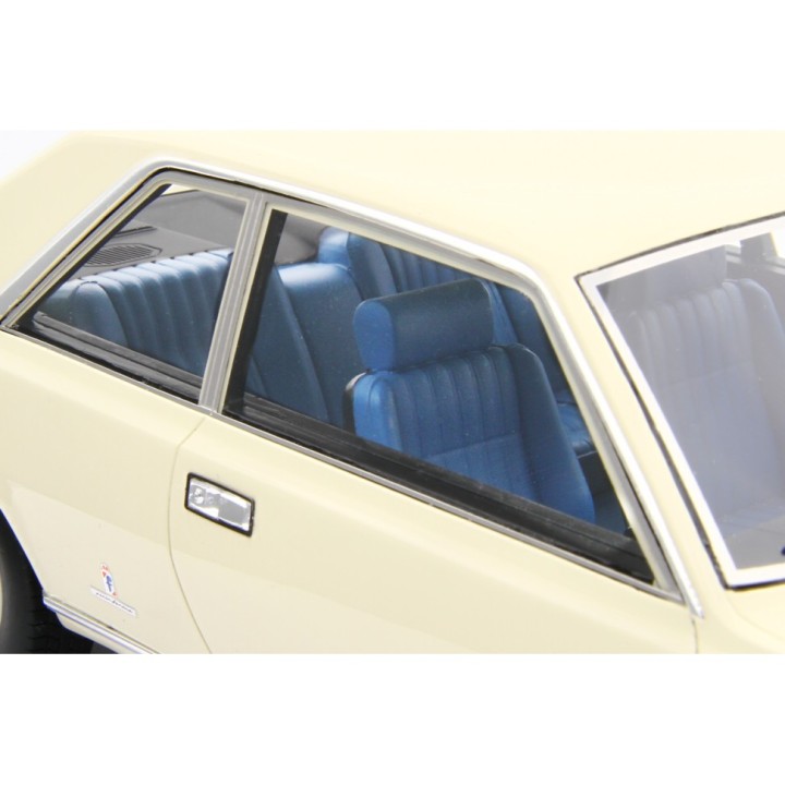 Fiat 130 Coupe 1971 beige, Laudoracing-Model 1/18 scale