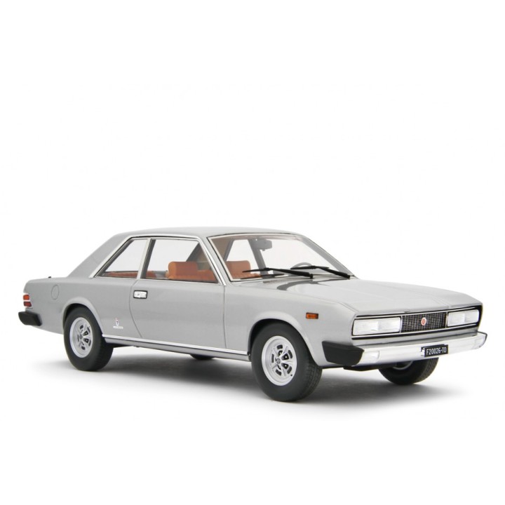 Fiat 130 Coupe 1971 stříbrná, Laudoracing-Model 1:18