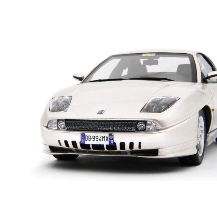Fiat Coupé 2.0 20v Turbo Plus 1999 white, Laudoracing-Model 1/18 scale