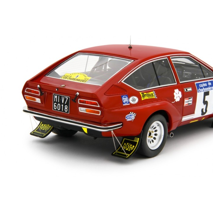 Alfa Romeo Alfetta Gr.2 Autodelta Rally Lyon Charbonnieres 1975 Ballestrieri - Gigli red, Laudoracing-Model 1/18 scale
