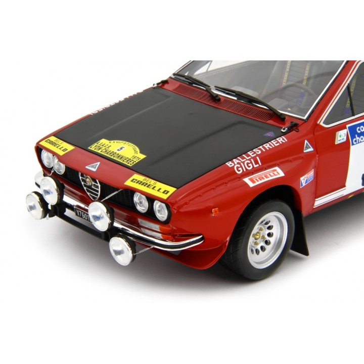 Alfa Romeo Alfetta Gr.2 Autodelta Rally Lyon Charbonnieres 1975 Ballestrieri - Gigli red, Laudoracing-Model 1/18 scale