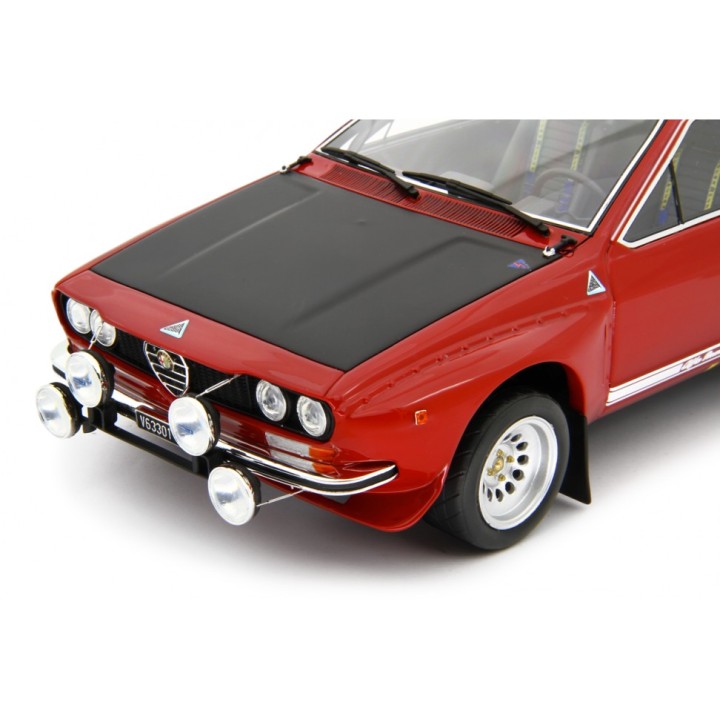 Alfa Romeo Alfetta Gr.2 Autodelta Rally Muletto 1975 červená, Laudoracing-Model 1:18