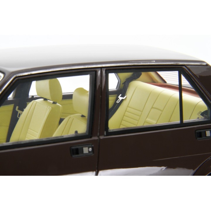 Alfa Romeo Giulietta 1.6 1980 brown, Laudoracing-Model 1/18 scale