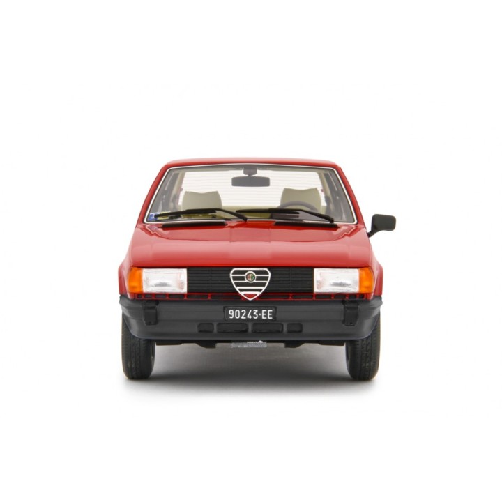 Alfa Romeo Giulietta 2.0 1980 červená, Laudoracing-Model 1:18