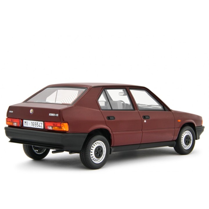 Alfa Romeo 33 1.3S Edizione 1985 vínová, Laudoracing-Model 1:18