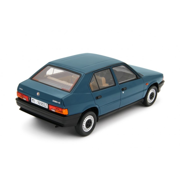 Alfa Romeo 33 1.3S Edizione 1985 green, Laudoracing-Model 1/18 scale