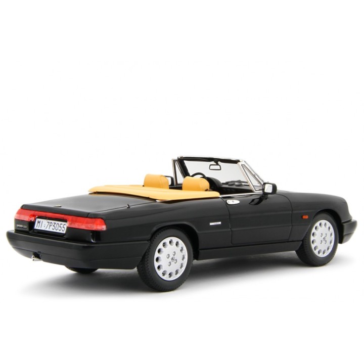 Alfa Romeo Spider 1.6 - 2.0i 1990 black, Laudoracing-Model 1/18 scale