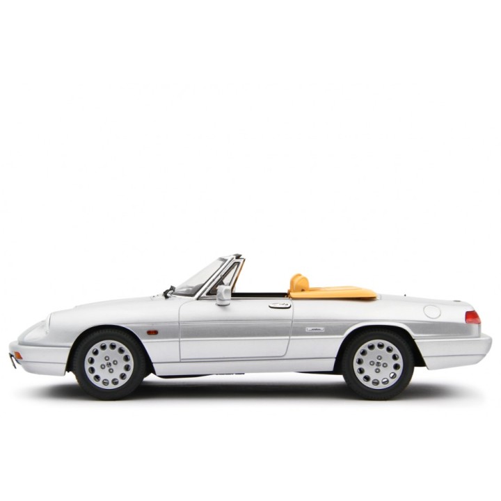 Alfa Romeo Spider 1.6 - 2.0i 1990 silver, Laudoracing-Model 1/18 scale