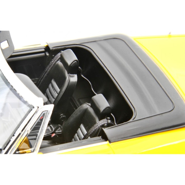 Alfa Romeo Spider 1.6 - 2.0i 1990 yellow, Laudoracing-Model 1/18 scale