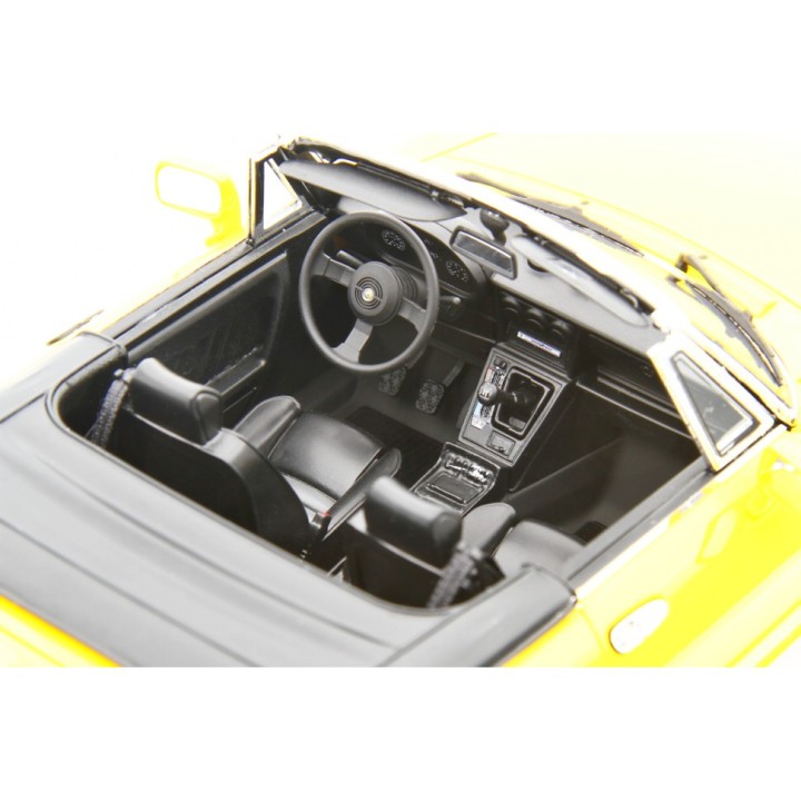 Alfa Romeo Spider 1.6 - 2.0i 1990 yellow, Laudoracing-Model 1/18 scale