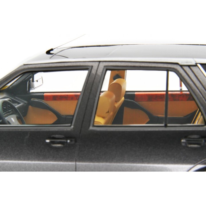 Lancia Thema Station Wagon T.D. 1988 silver, Laudoracing-Model 1/18 scale
