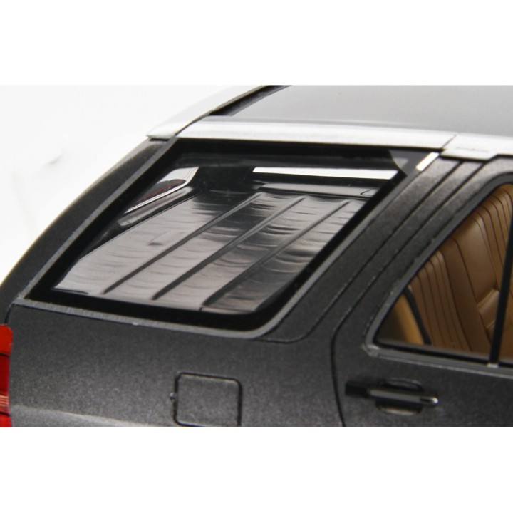 Lancia Thema Station Wagon T.D. 1988 stříbrná, Laudoracing-Model 1:18