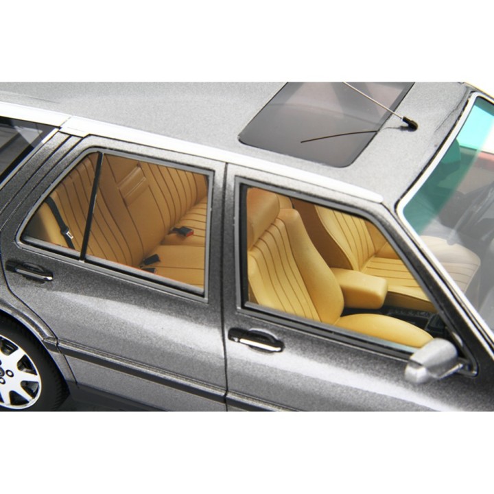 Lancia Thema Station Wagon T.D. 1988 stříbrná, Laudoracing-Model 1:18