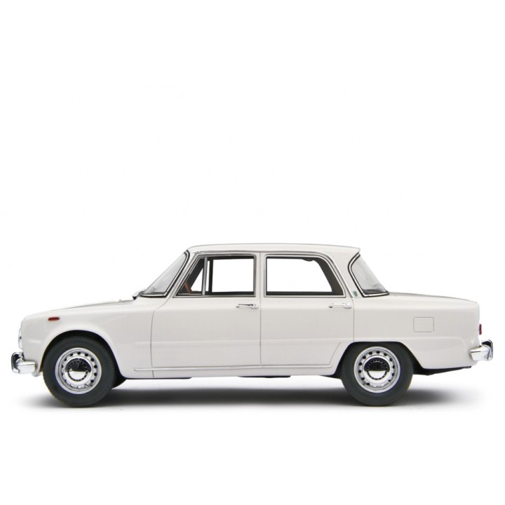 Alfa Romeo Giulia Super 1969 white, Laudoracing-Model 1/18 scale