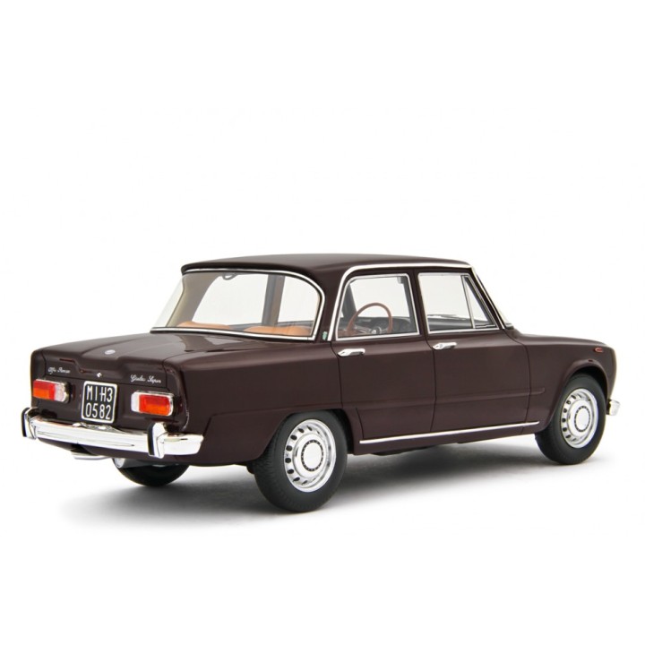 Alfa Romeo Giulia Super 1969 red, Laudoracing-Model 1/18 scale