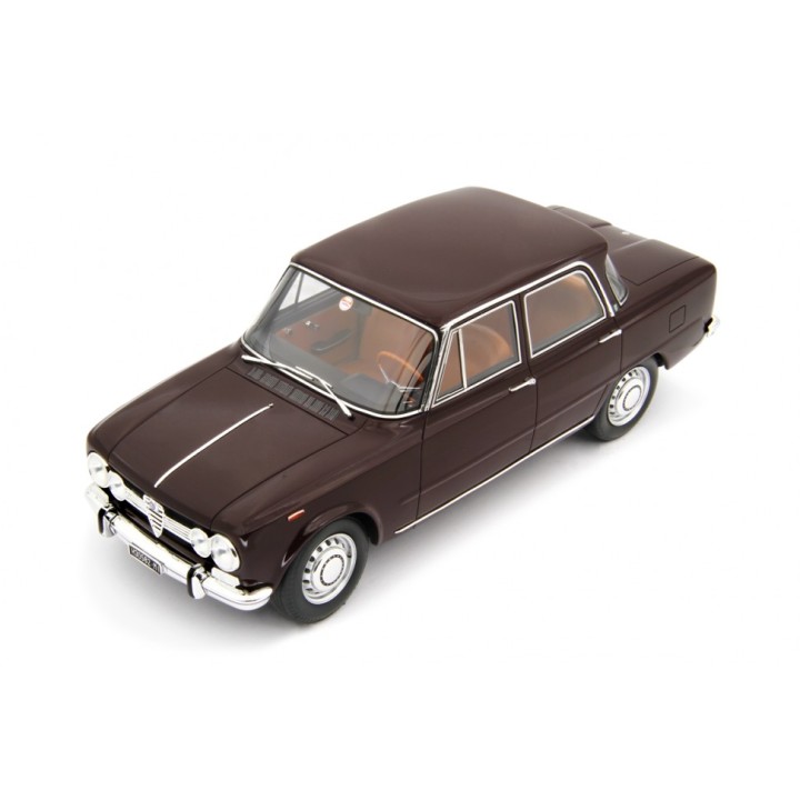 Alfa Romeo Giulia Super 1969 red, Laudoracing-Model 1/18 scale
