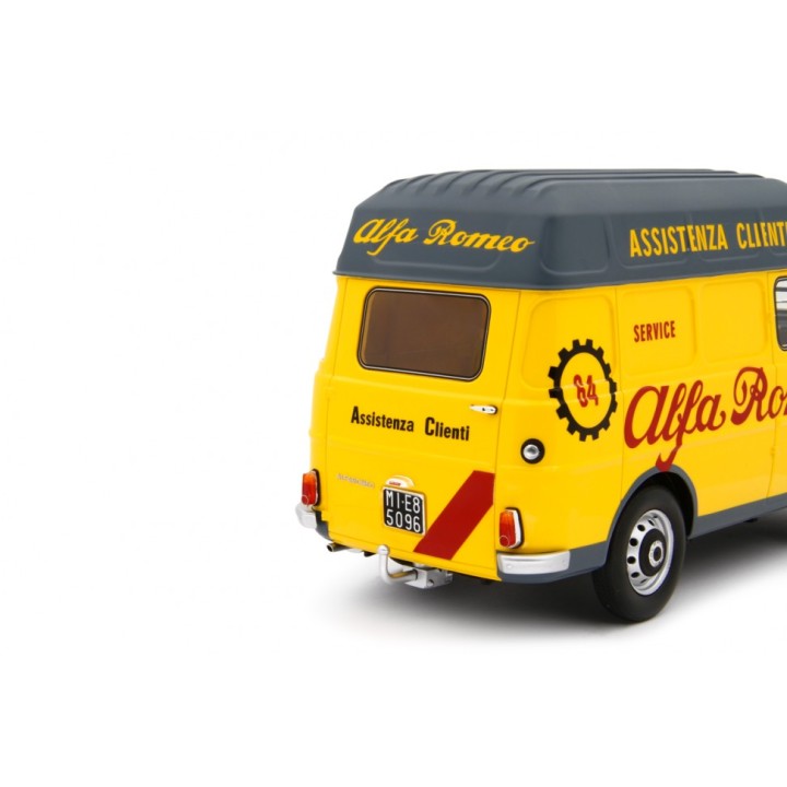 Alfa Romeo F12 Autocarro Tetto Sopralzato Assistenza Clienti 1967 yellow, Laudoracing-Model 1/18
