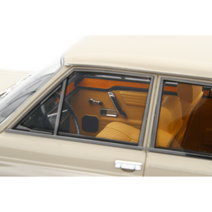 Fiat 130 Coupe 1971 beige - model cars by Laudoracing-Model 1/18